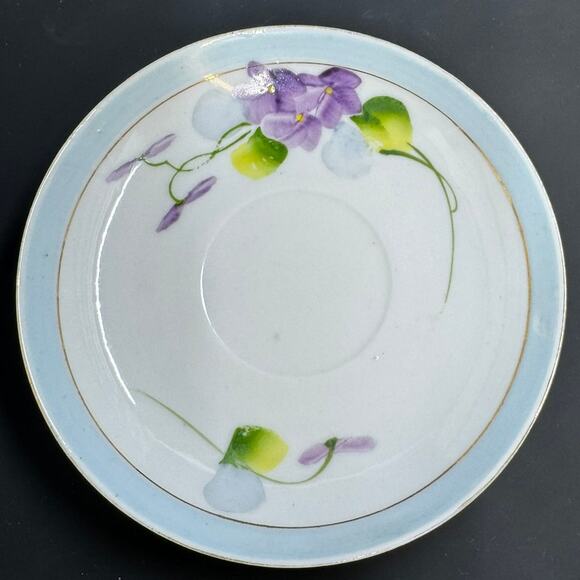 Tea Cup and Saucer - Picture 4 of 10